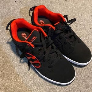 Black & Red HEELYS Sneakers Size 7 (Mens)